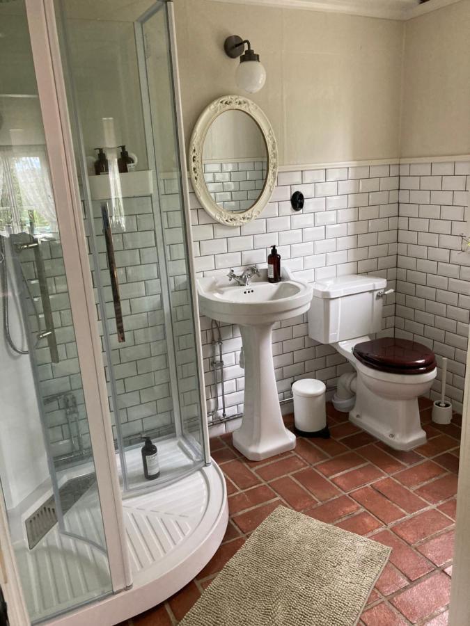 Thorstorps Gard B&B Soderkoping Exterior foto